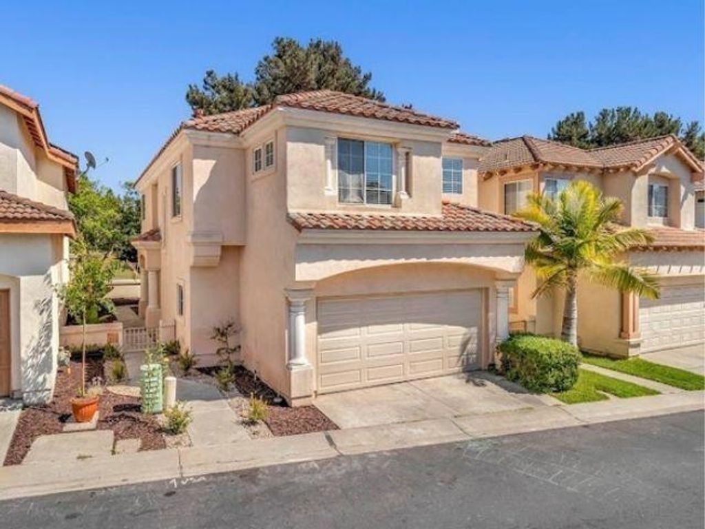 Photo of 1113 Pacific Grove Loop Loop, Chula Vista, CA 91915 (MLS # 260003081SD)
