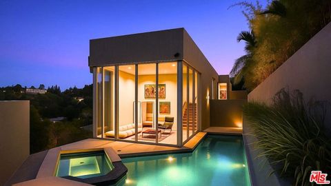 Photo of 9400 Readcrest Drive, Beverly Hills, CA 90210 (MLS # 25580541)