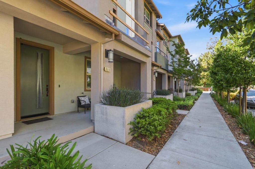 Photo of 880 Apollo Pl, Santa Clara, CA 95051 (MLS # ML82043583)