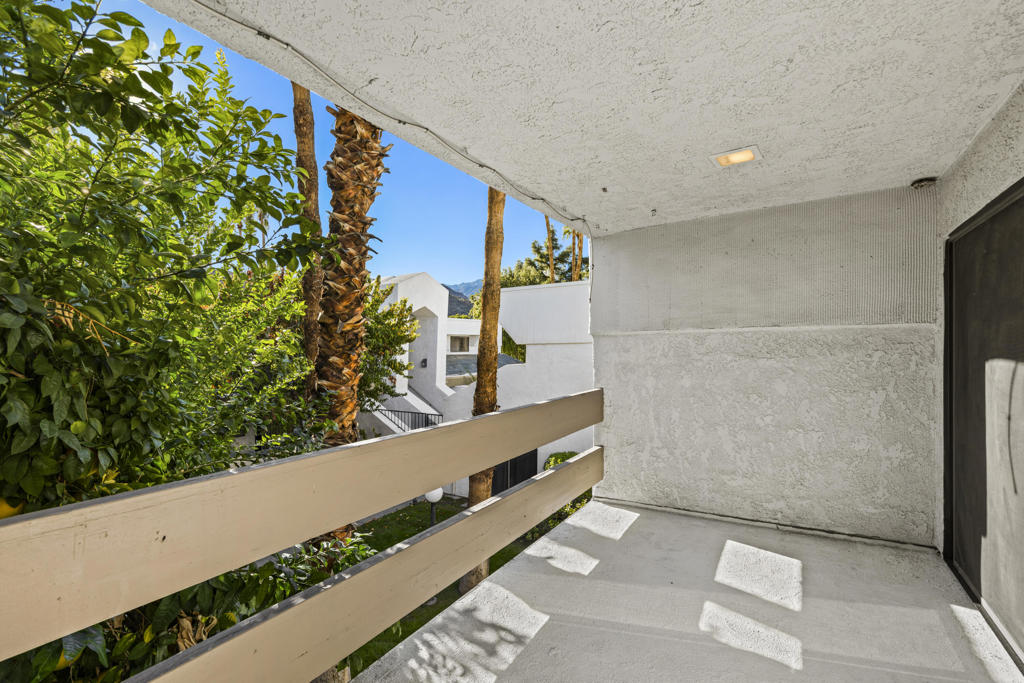 Palm Canyon Villas - Residential