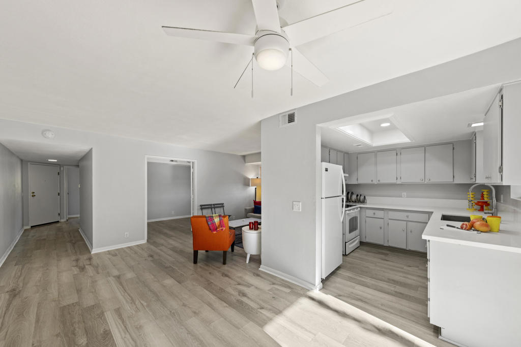 Palm Canyon Villas - Residential