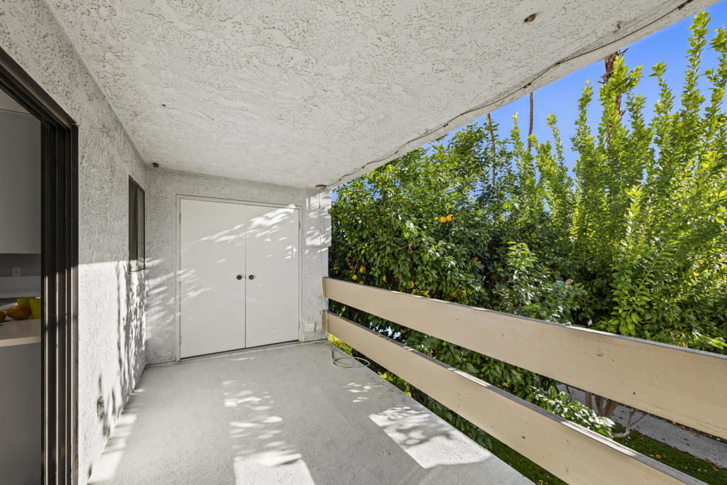 Palm Canyon Villas - Residential