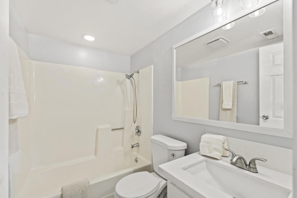 Palm Canyon Villas - Residential