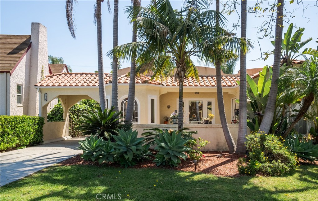 Properties 1 1350 S Curson Avenue