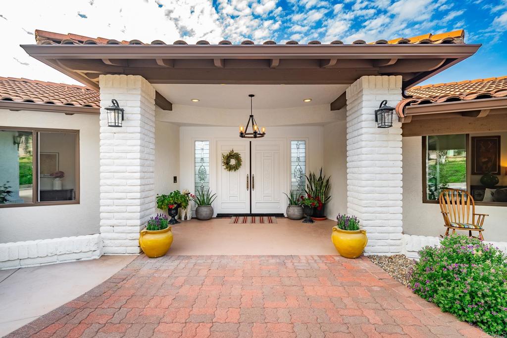 1505 La Plaza Drive