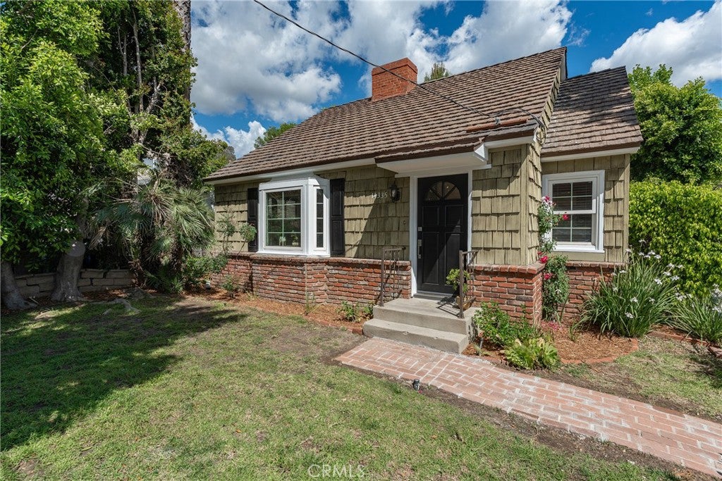 14335 Magnolia BLVD, Sherman Oaks CA 91423
