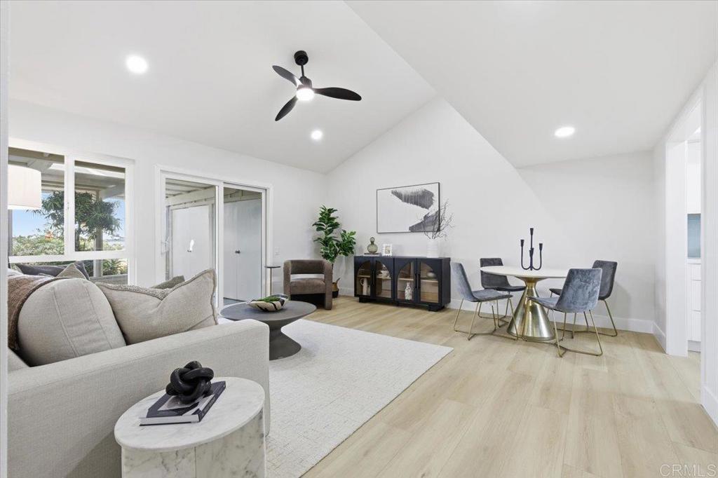 3685 Vista Campana N 21