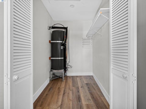 Tiny photo for 3035 Logan St St, Oakland, CA 94601 (MLS # 41151556)