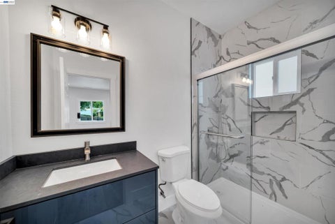 Tiny photo for 3035 Logan St St, Oakland, CA 94601 (MLS # 41151556)
