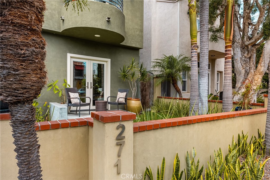271 Prospect Avenue
