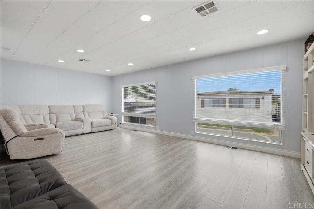 121 Orange Avenue SPC 101