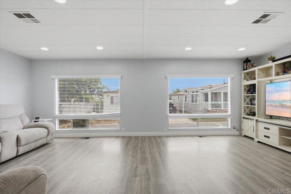 121 Orange Avenue SPC 101