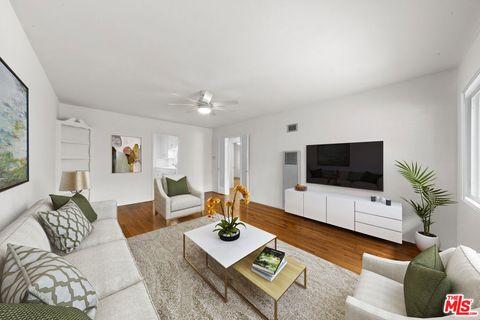 Photo of 913 20th Street #1, Santa Monica, CA 90403 (MLS # 26833565)