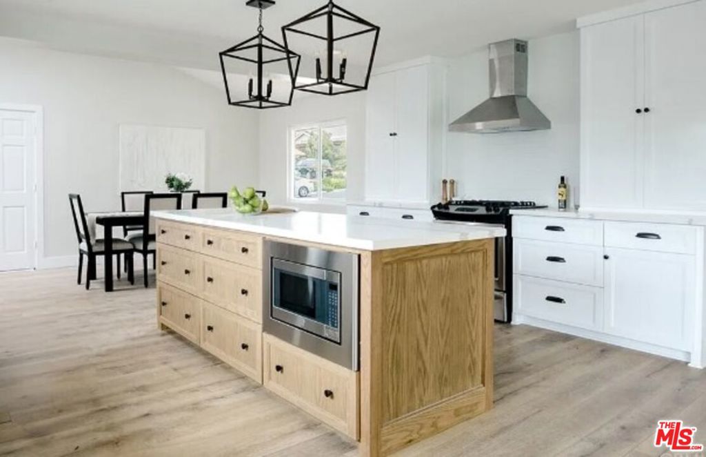 7022 Lofty Grove Drive