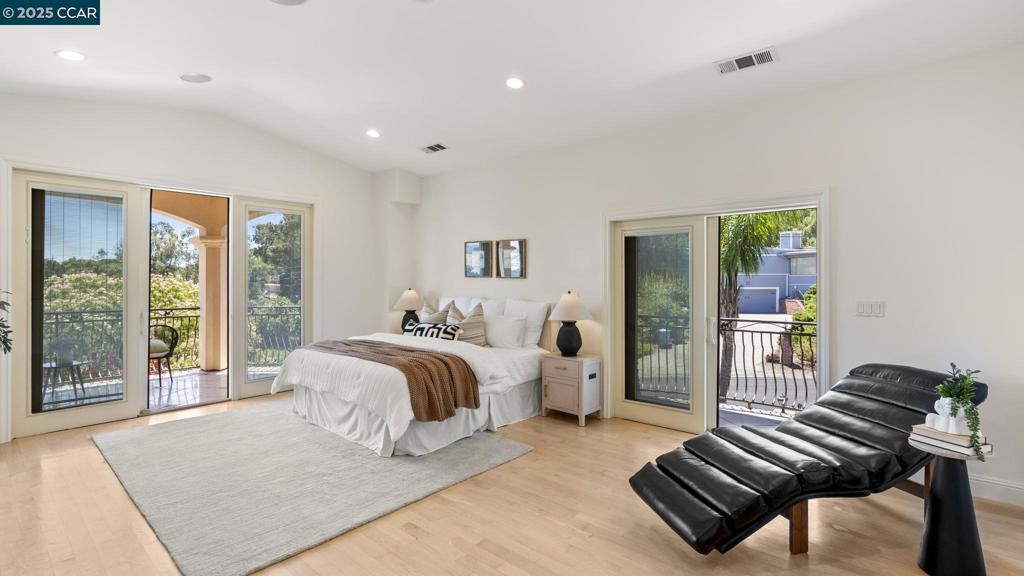 THE HILL - Residential