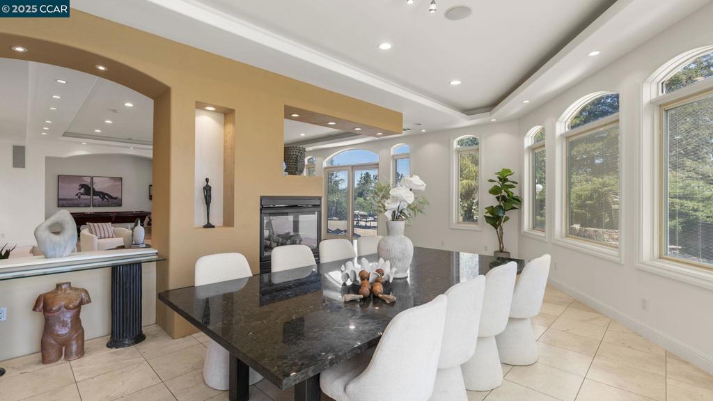 THE HILL - Residential