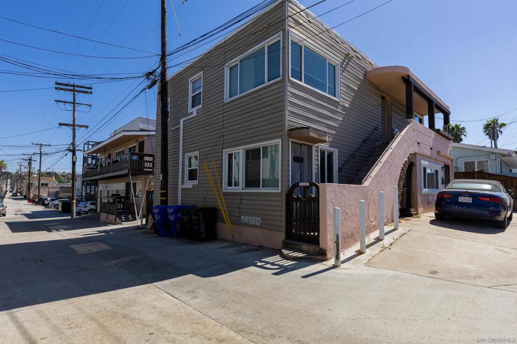 5064 Niagara Ave