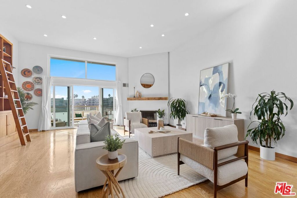 Photo of 3950 Via Dolce #518, Marina Del Rey, CA 90292 (MLS # 25615707)