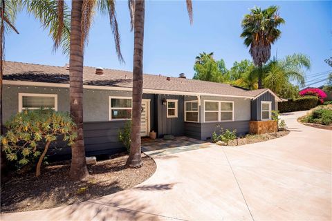 Photo of 18 Stallion RD, Rancho Palos Verdes, CA 90275 (MLS # SB26125548)