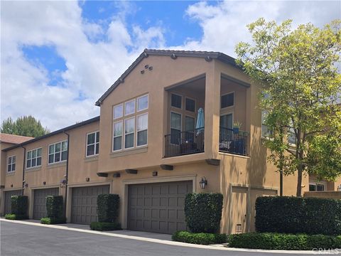 Photo of 261 Mayfair, Irvine, CA 92620 (MLS # PW26117206)