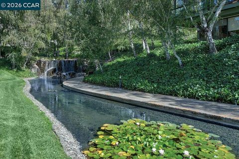 Photo of 3142 Rossmoor Pkwy PKWY #2, Walnut Creek, CA 94595 (MLS # 41134715)