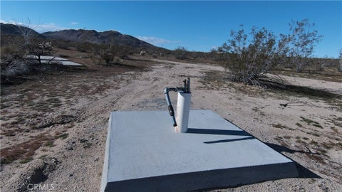 Photo of 5024 Border Ave, Joshua Tree, CA 92252 (MLS # JT26198706)
