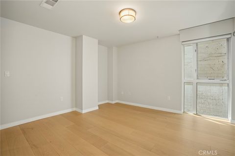 Tiny photo for 540 S Kenmore Avenue #203, Los Angeles, CA 90020 (MLS # BB26136125)