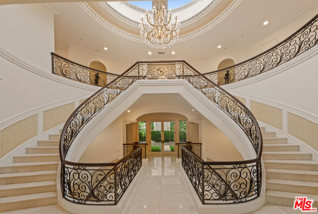 1455 Robmar Drive