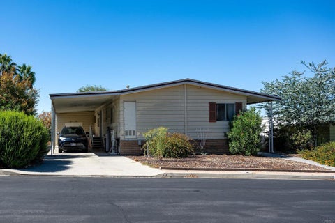 Photo of 38353 Via La Paloma, Murrieta, CA 92563 (MLS # PTP2607244)