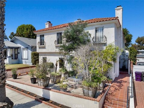 377 Roycroft Avenue Long Beach CA 90814