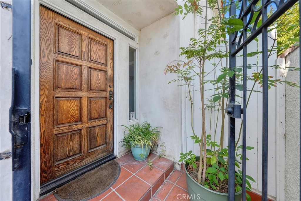 377 Roycroft Avenue