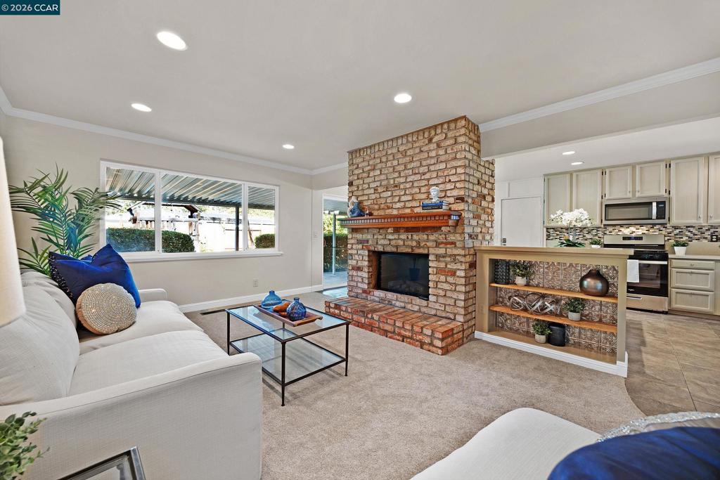 1732 Lemonwood Dr