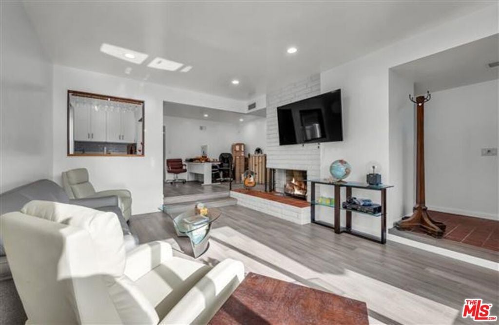 5118 Randall Street