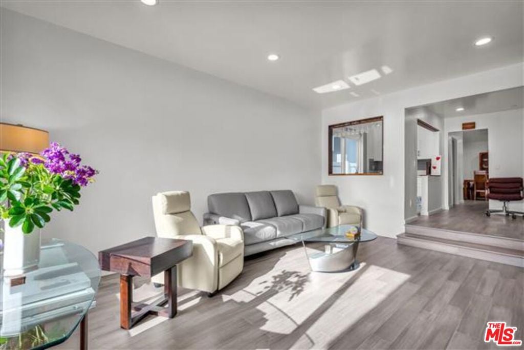 5118 Randall Street