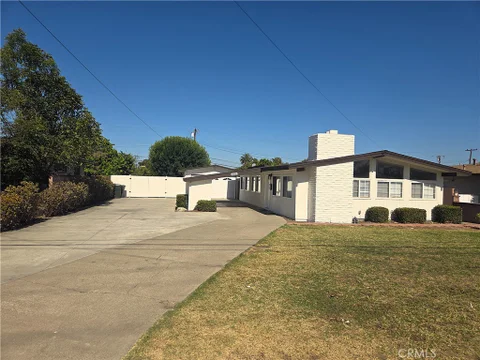 1001 S Gilbert St, Fullerton, CA 92833 - MLS#: PW26149099