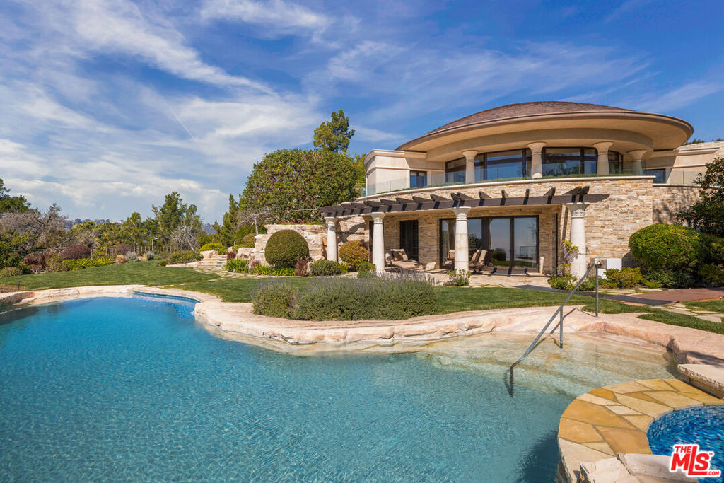 1101 Bel Air Place
