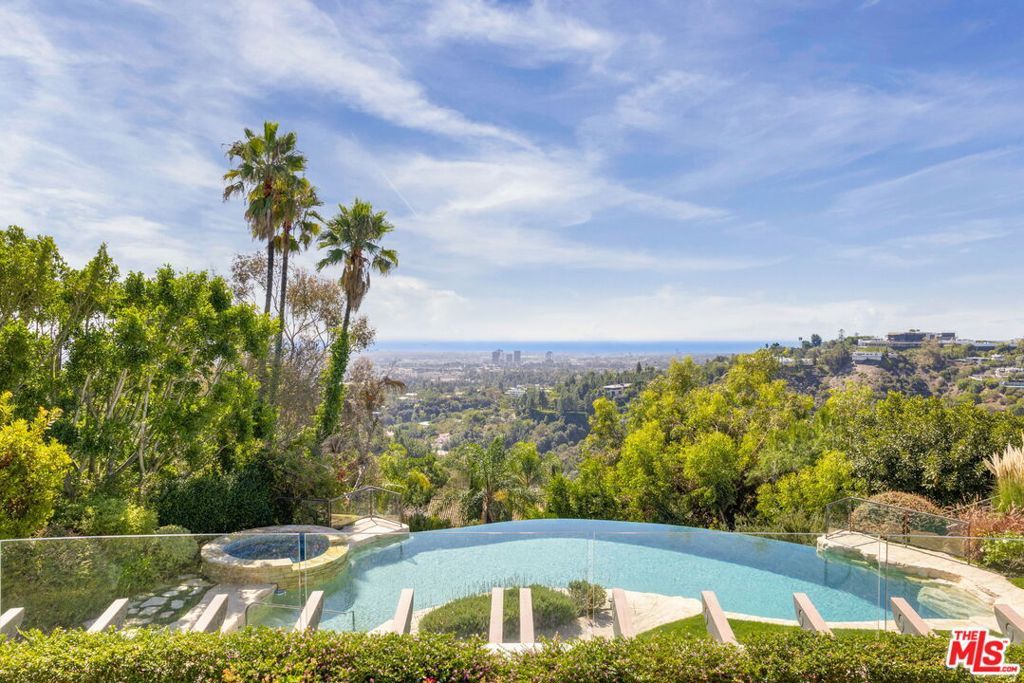 Photo of 1101 Bel Air Place, Los Angeles, CA 90077 (MLS # 25536281)