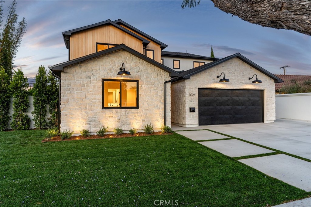 3024 Country Club