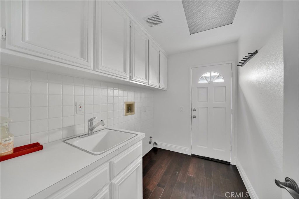 Huntington Court (HUNC) - Residential Lease