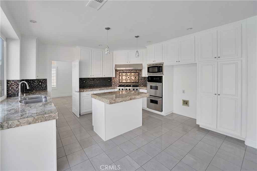 Huntington Court (HUNC) - Residential Lease