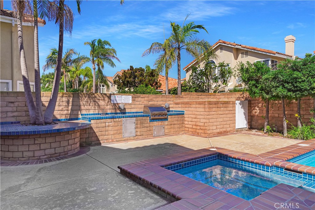 Huntington Court (HUNC) - Residential Lease