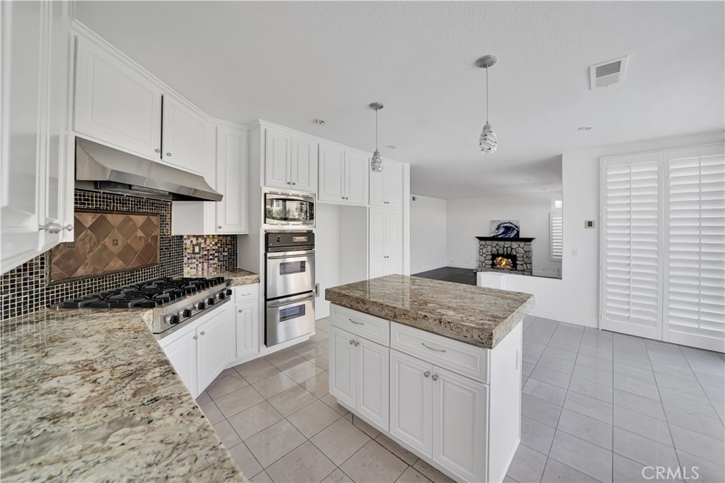 Huntington Court (HUNC) - Residential Lease
