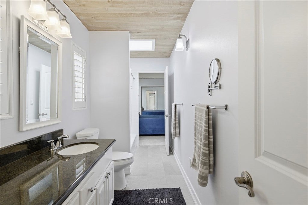 238 Walnut Street, Newport Beach CA 92663 - Photo 22