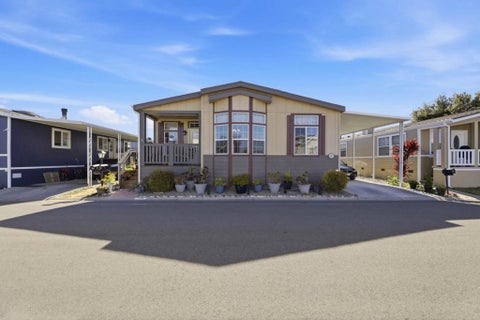 Photo of 105 Calle Teresa #105, Sunnyvale, CA 94089 (MLS # ML82061301)