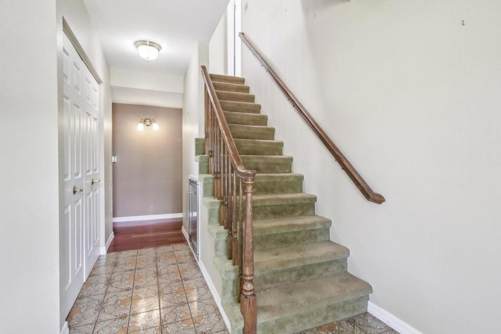 17365 Oak Leaf Drive