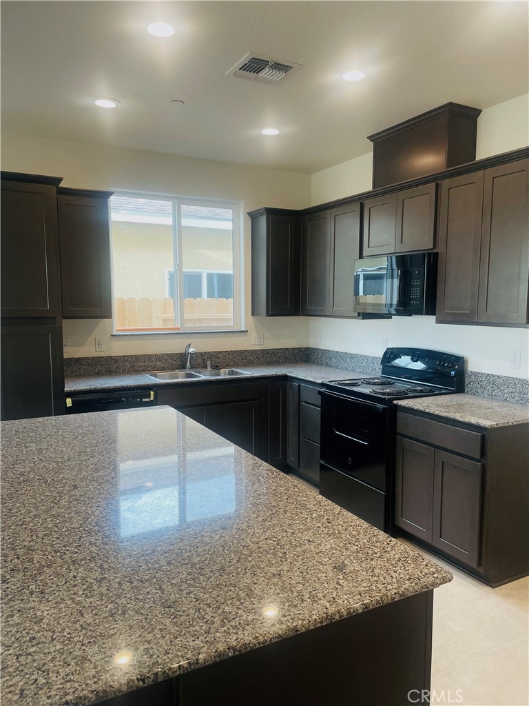 117 Squaw Valley Dr.