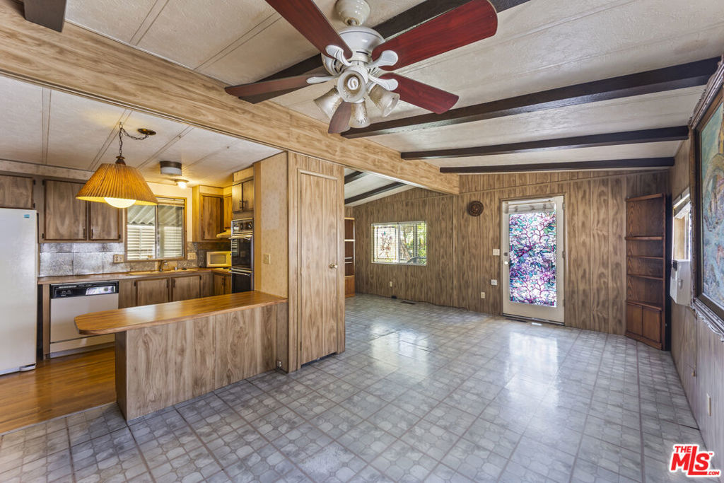 6545 Wilbur Avenue 18