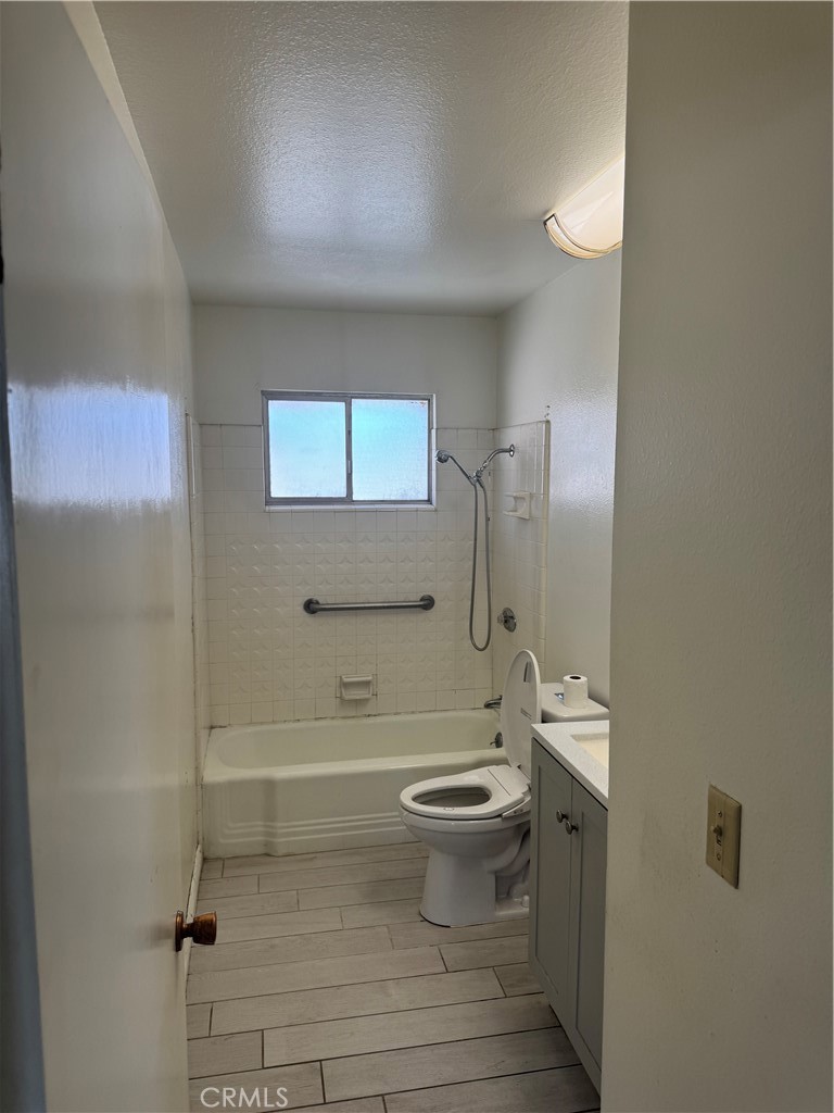 27190 Capilano Drive