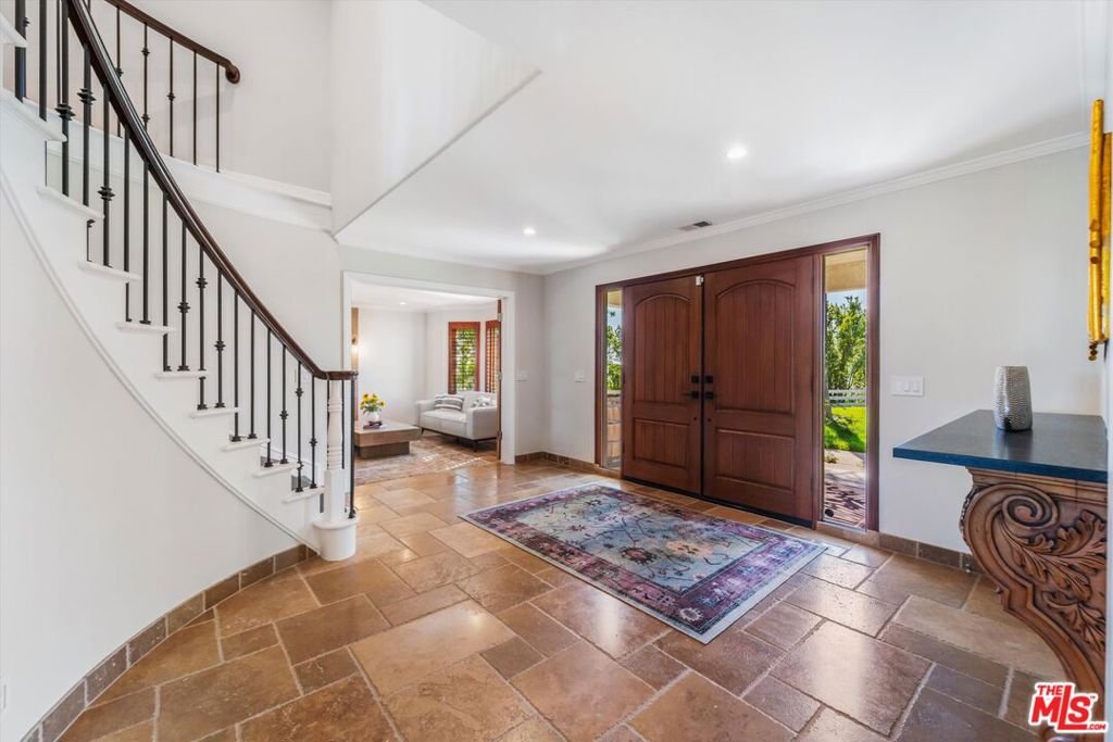 27120 Avenida Del Oro