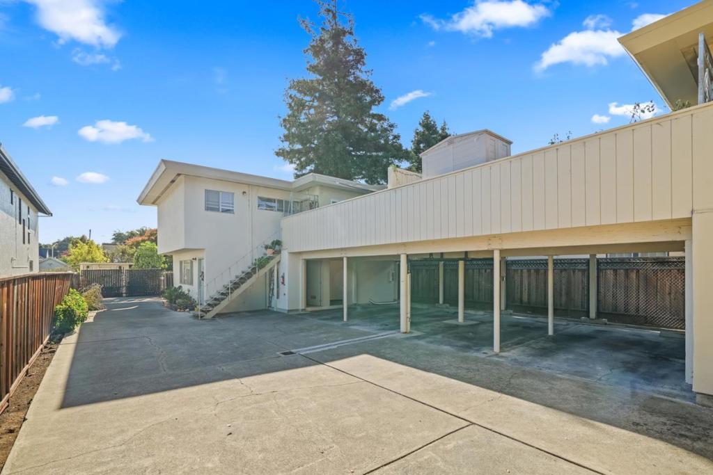 444 Villa Terrace